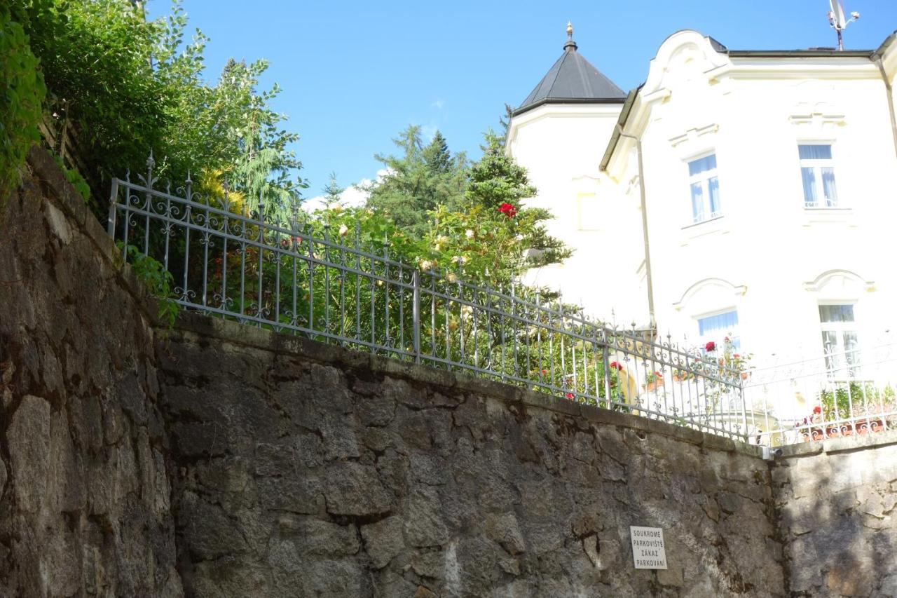 Villa Sonnenstrahl Mariánské Lázně Eksteriør billede